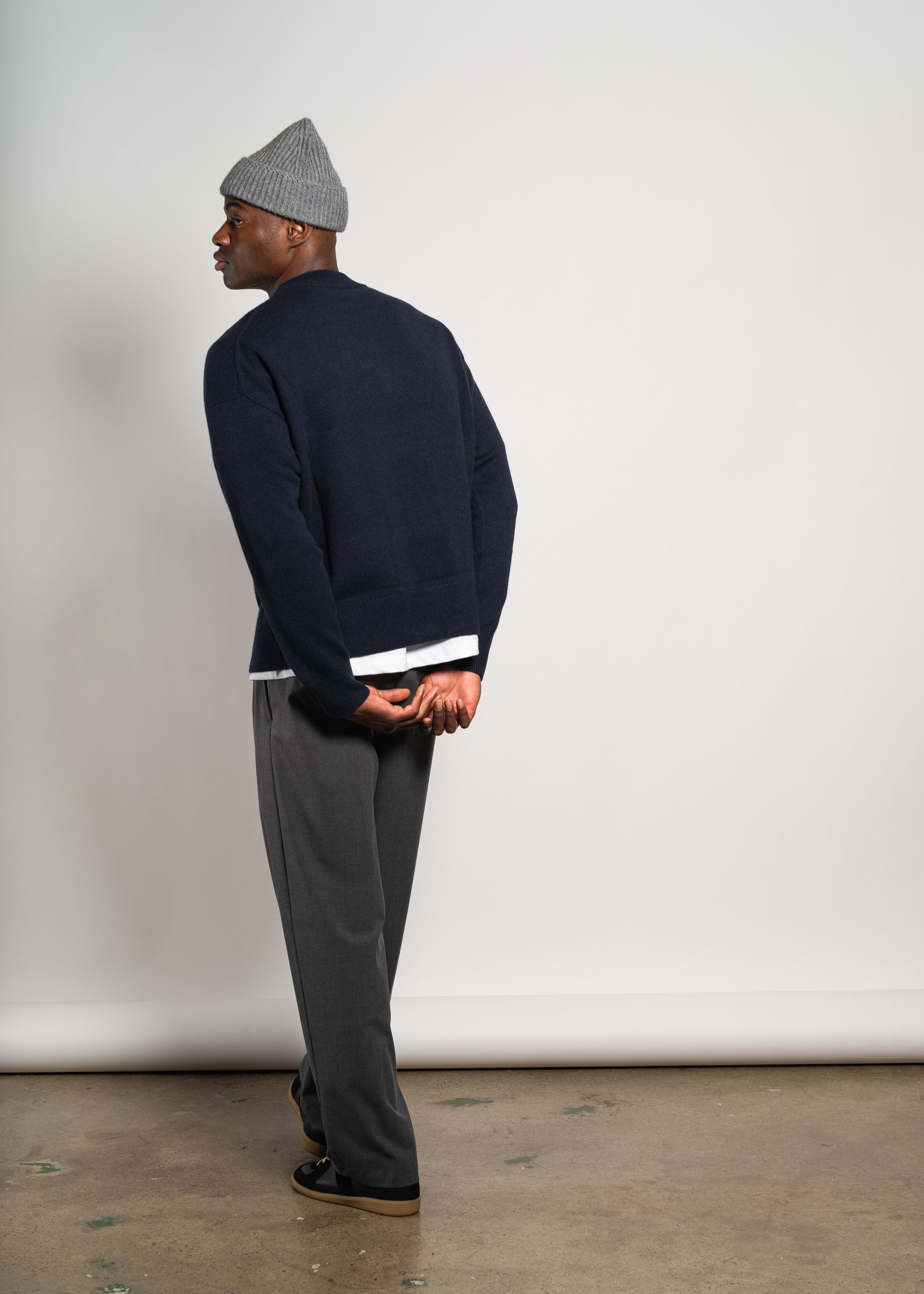 Yacaia Y-0008 Oversized Cashmere Blend Sweater - Navy