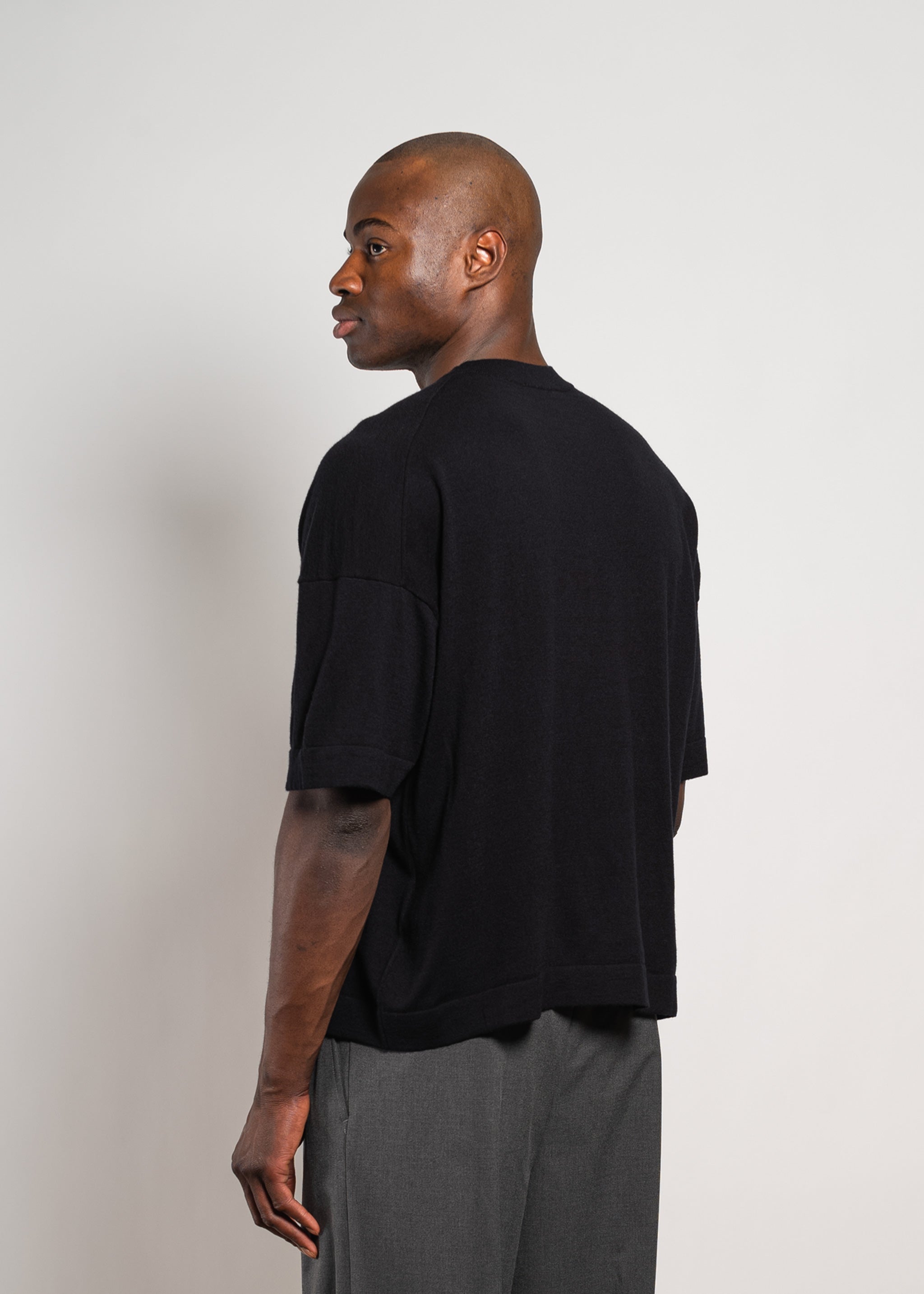 Yacaia Y-0009 Oversized Cashmere Blend T-Shirt - Black | Knitwear