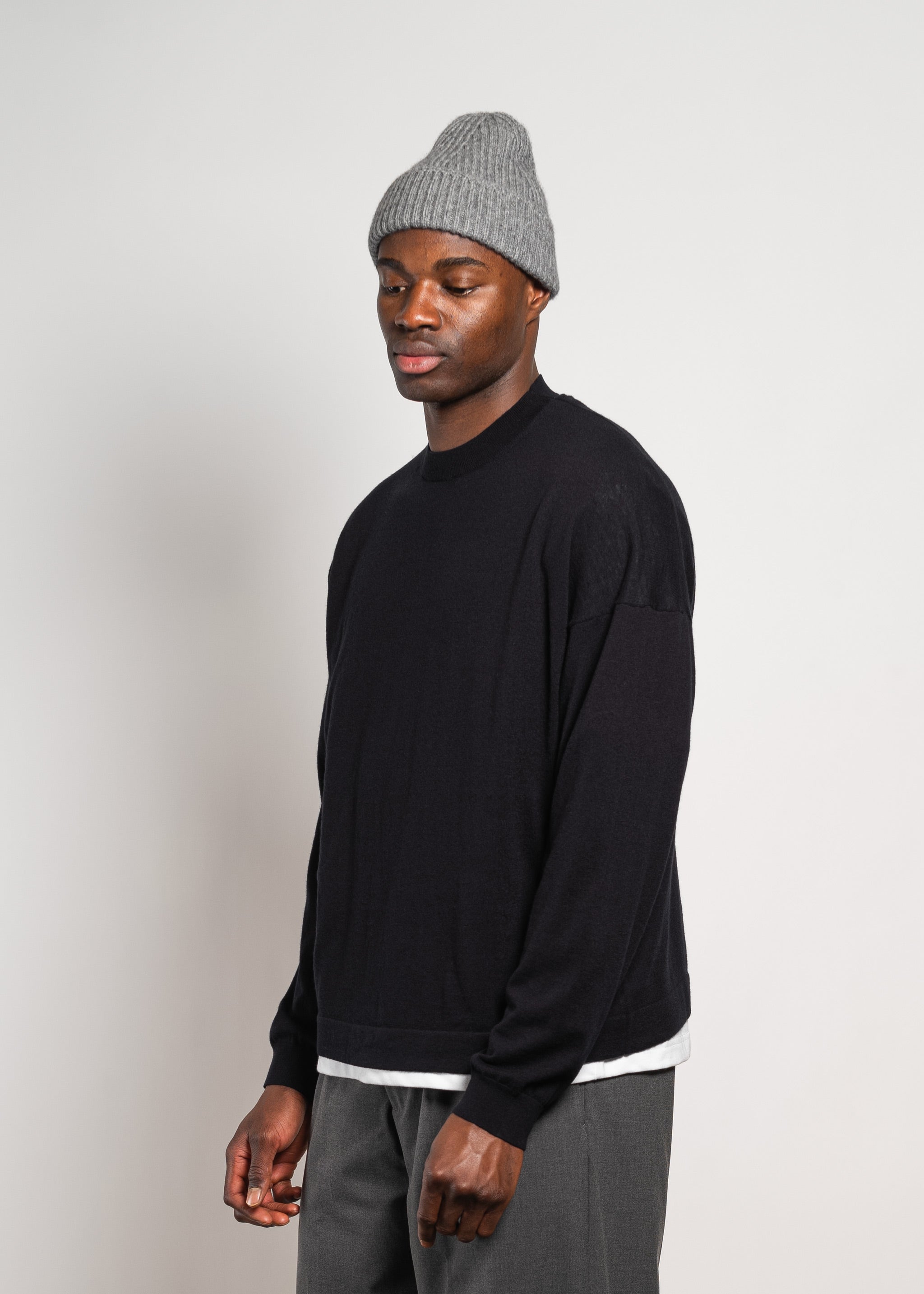 Yacaia Y-0010 Oversized Superfine Sweater - Black | Knitwear