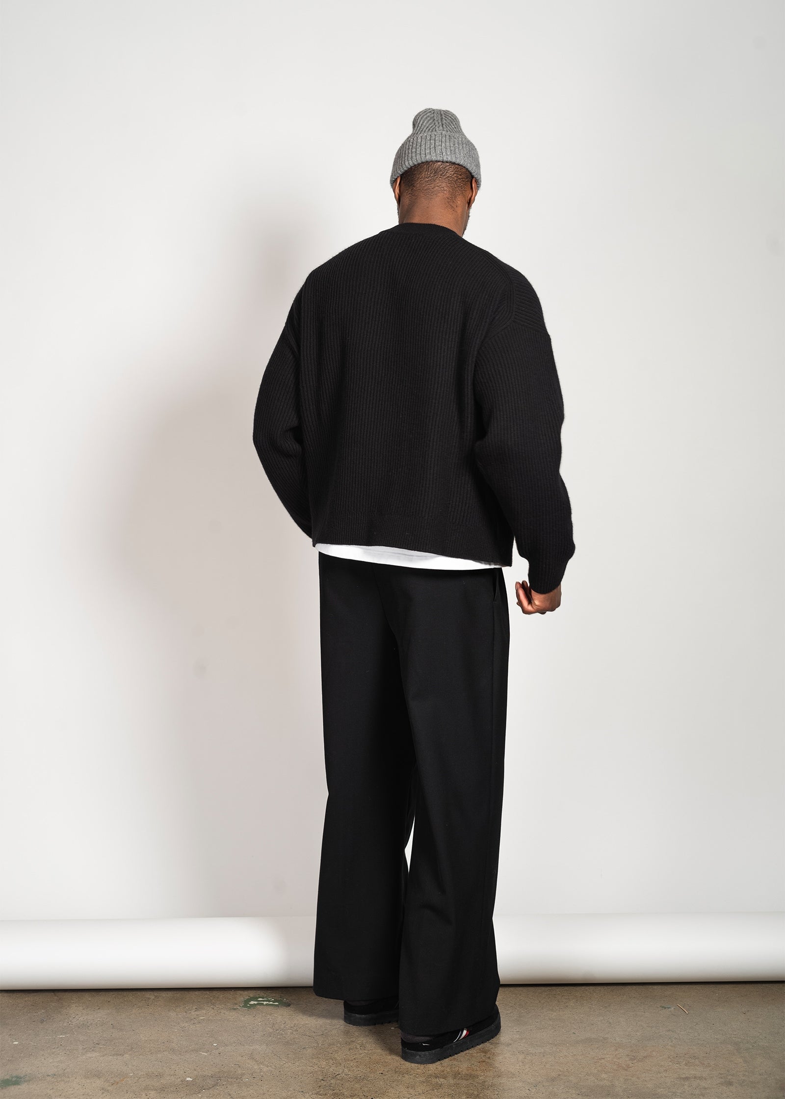 Yacaia Y-0013 Oversized Ribbed Cashmere Blend Sweater - Black | Knitwear