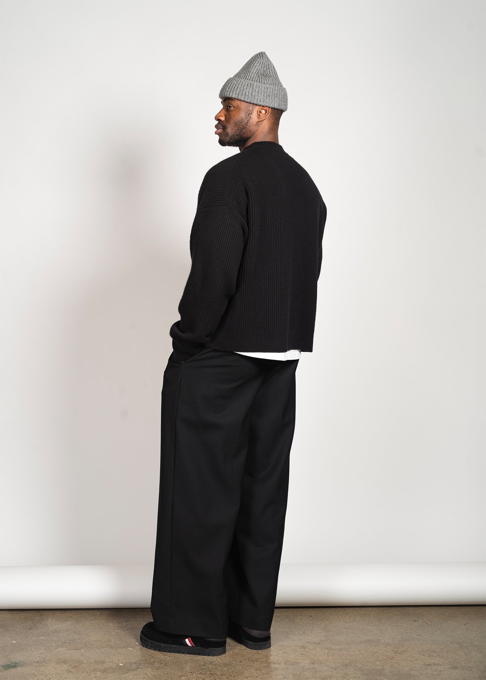 Yacaia Y-0013 Oversized Ribbed Cashmere Blend Sweater - Black | Knitwear