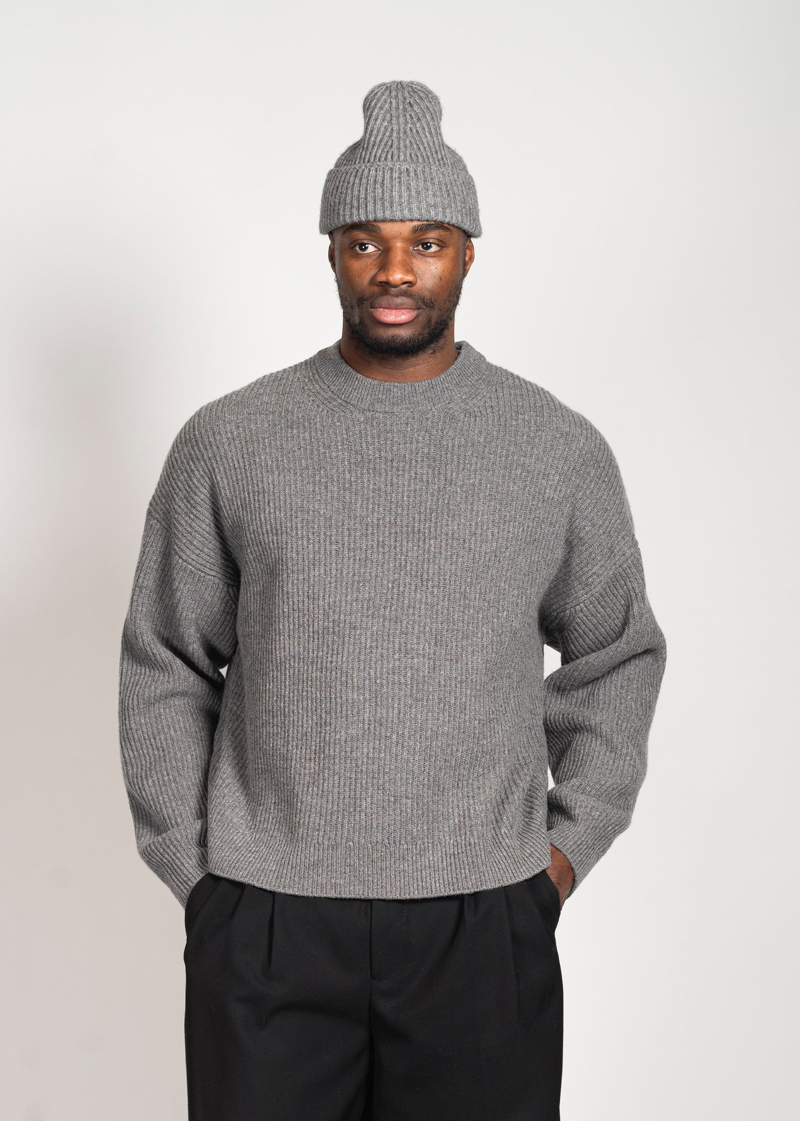 Oversized Ribbed Cashmere Blend Sweater – Yacaia Y-0013 in Grey