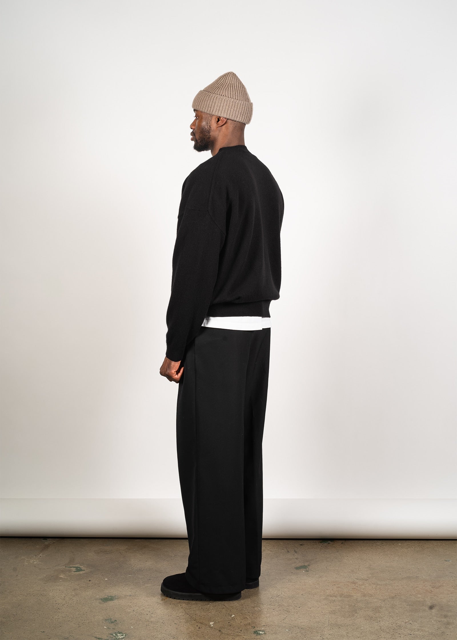 Yacaia Y-0014 Boxy Cashmere Sweater - Black | Knitwear
