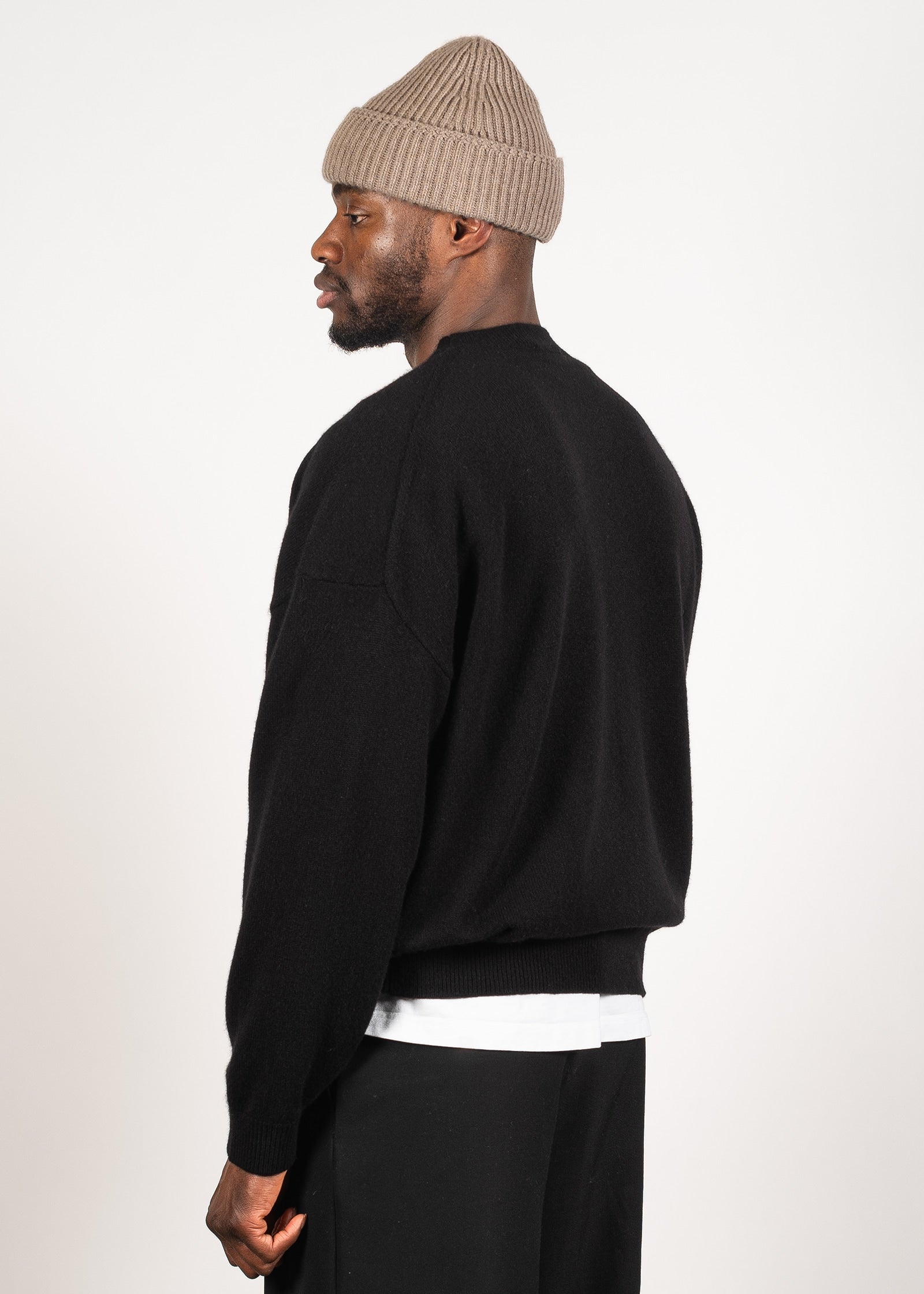 Yacaia Y-0014 Boxy Cashmere Sweater - Black | Knitwear
