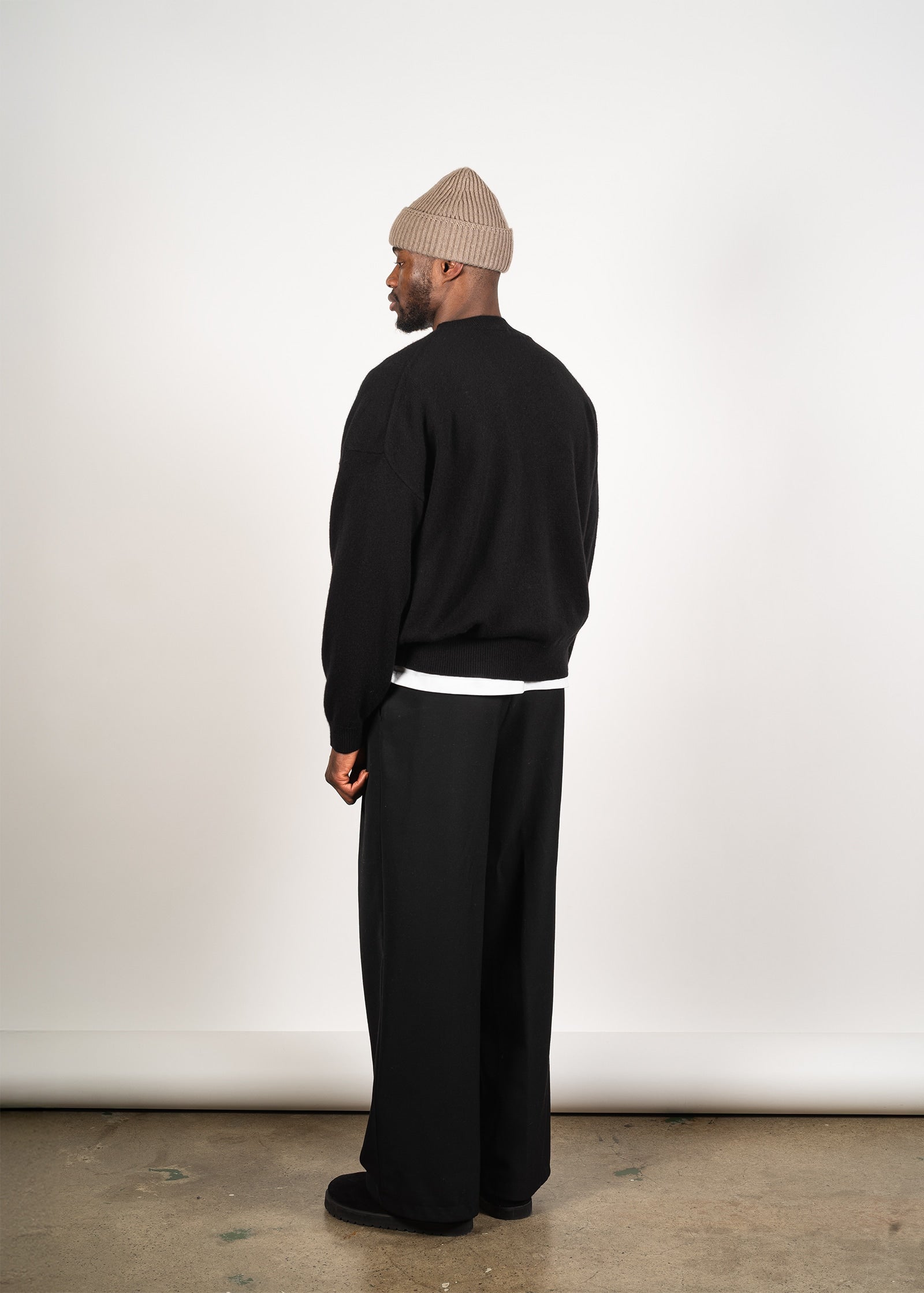 Yacaia Y-0014 Boxy Cashmere Sweater - Black | Knitwear