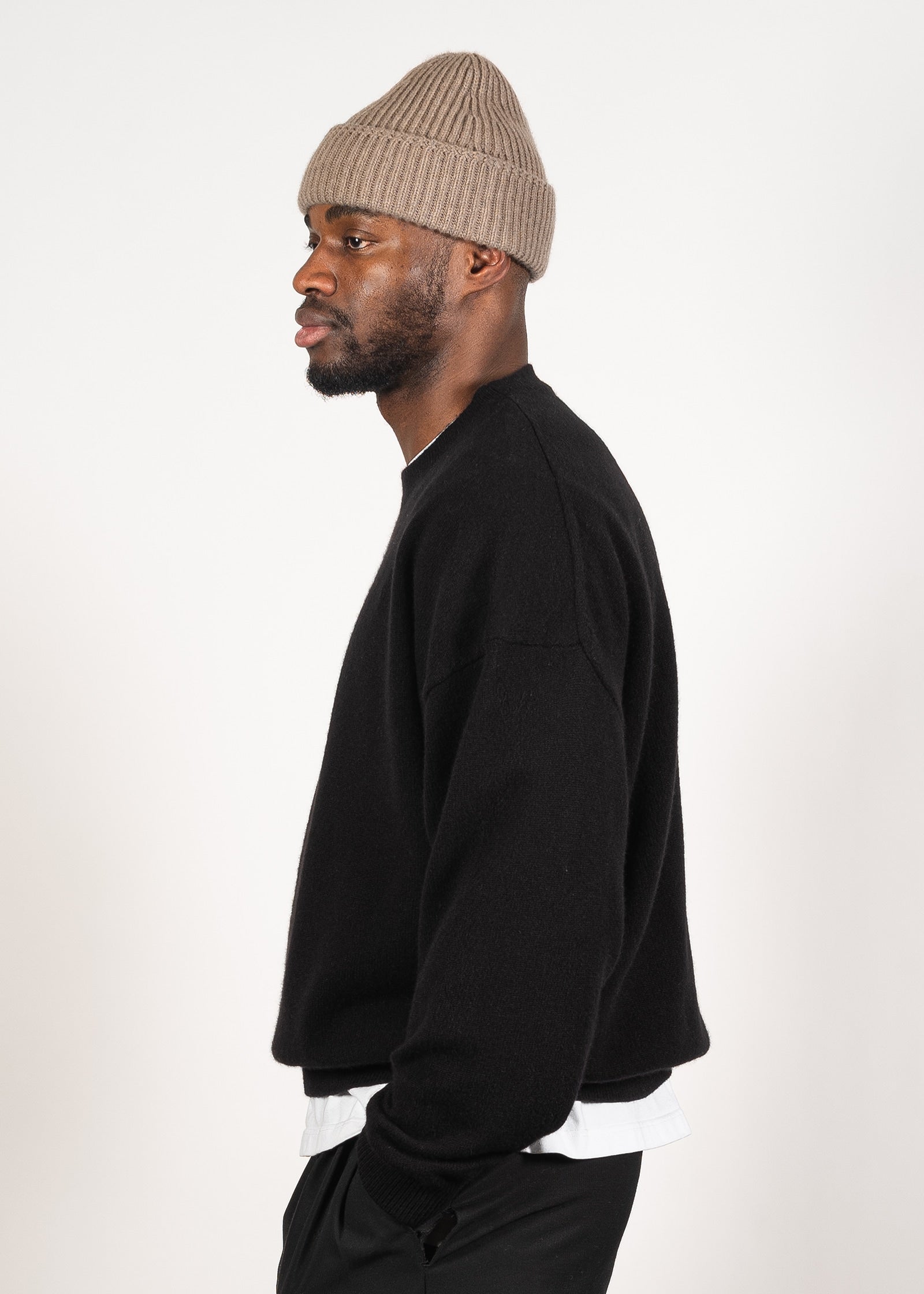 Yacaia Y-0014 Boxy Cashmere Sweater - Black | Knitwear