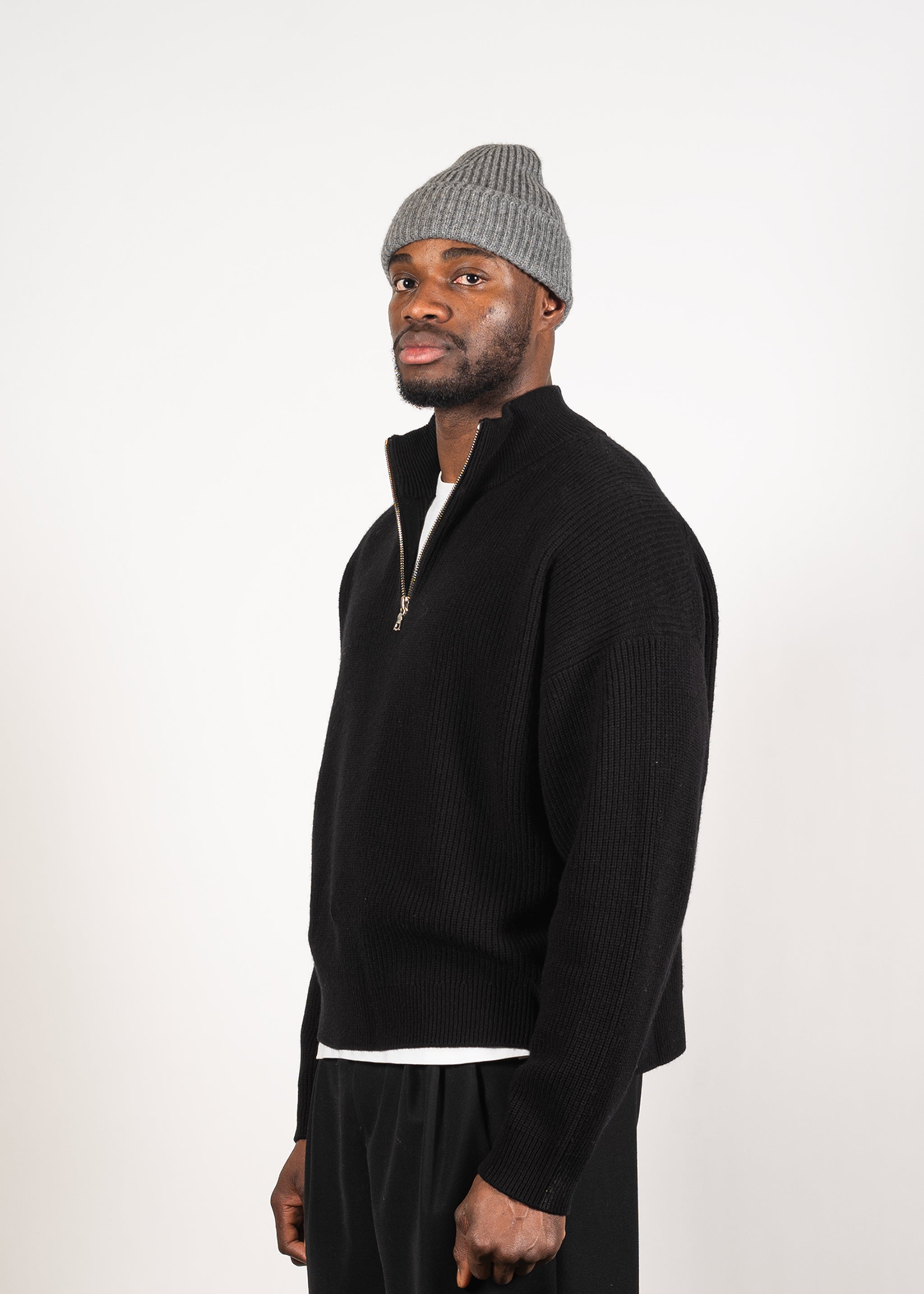 Yacaia Y-0015 Oversized Half-Zip Cashmere Blend Sweater - Black | Knitwear