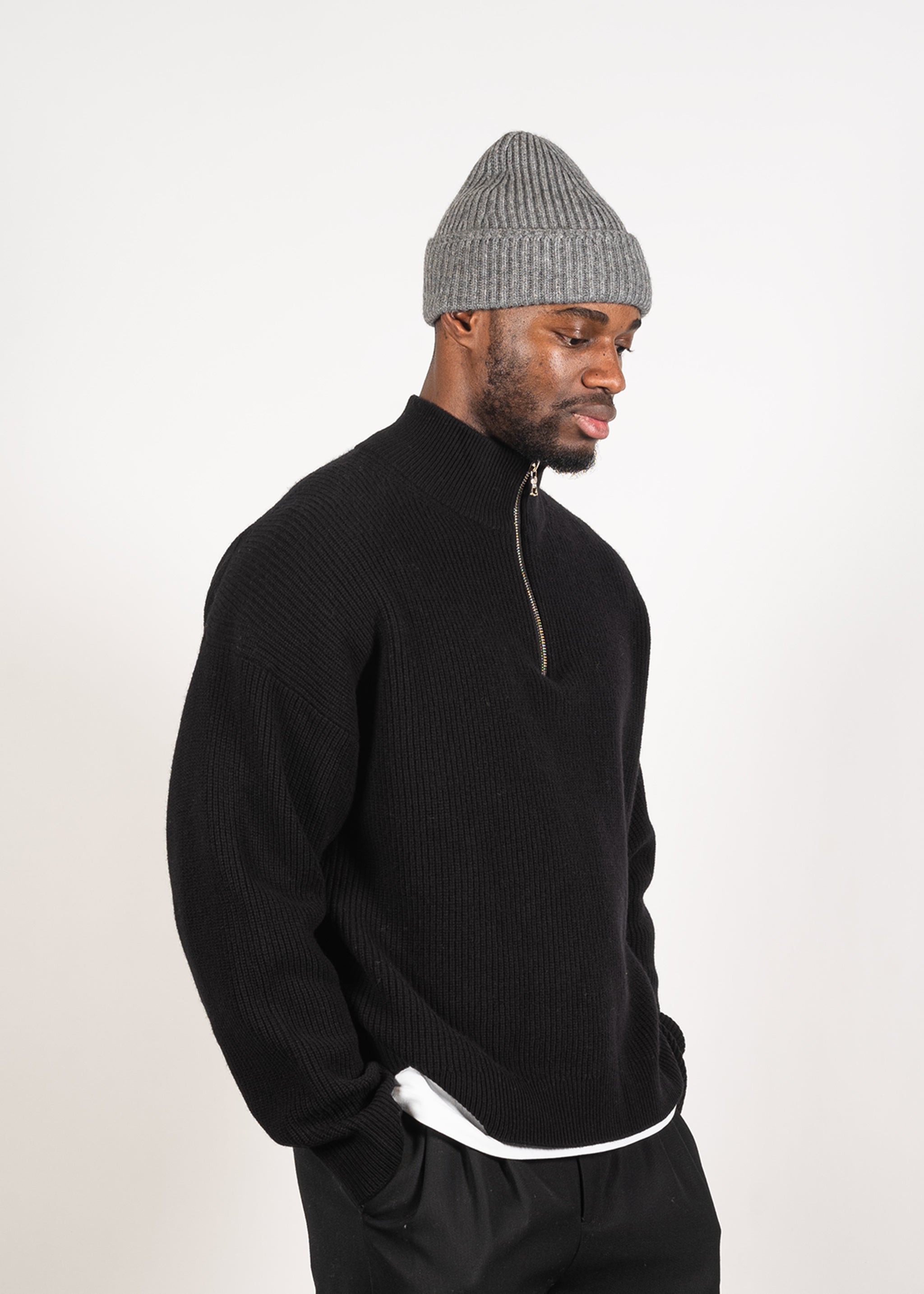 Yacaia Y-0015 Oversized Half-Zip Cashmere Blend Sweater - Black | Knitwear