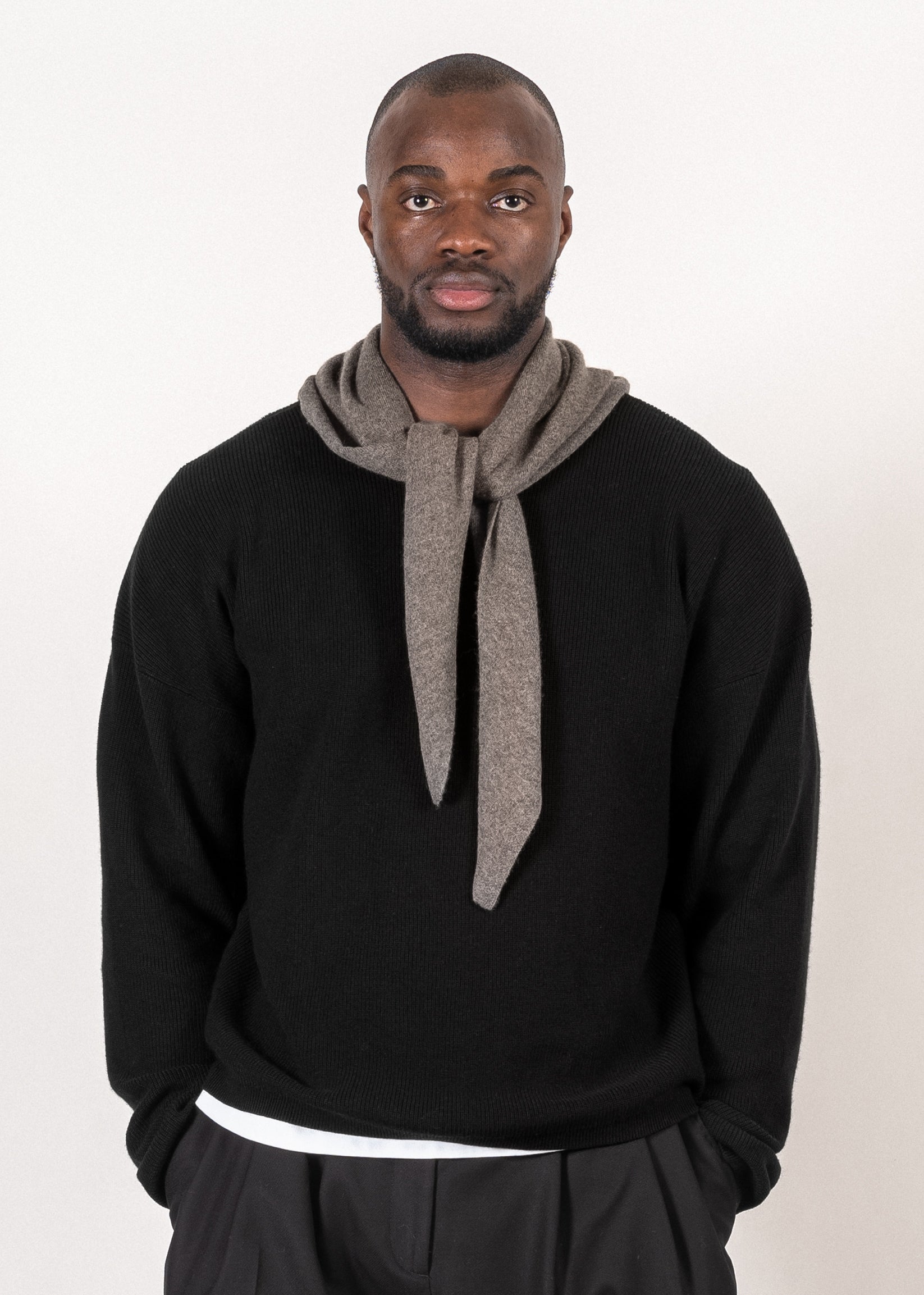 Yacaia Y-0022 Triangle Merino/Cashmere Scarf - Dark Brown | Headwear