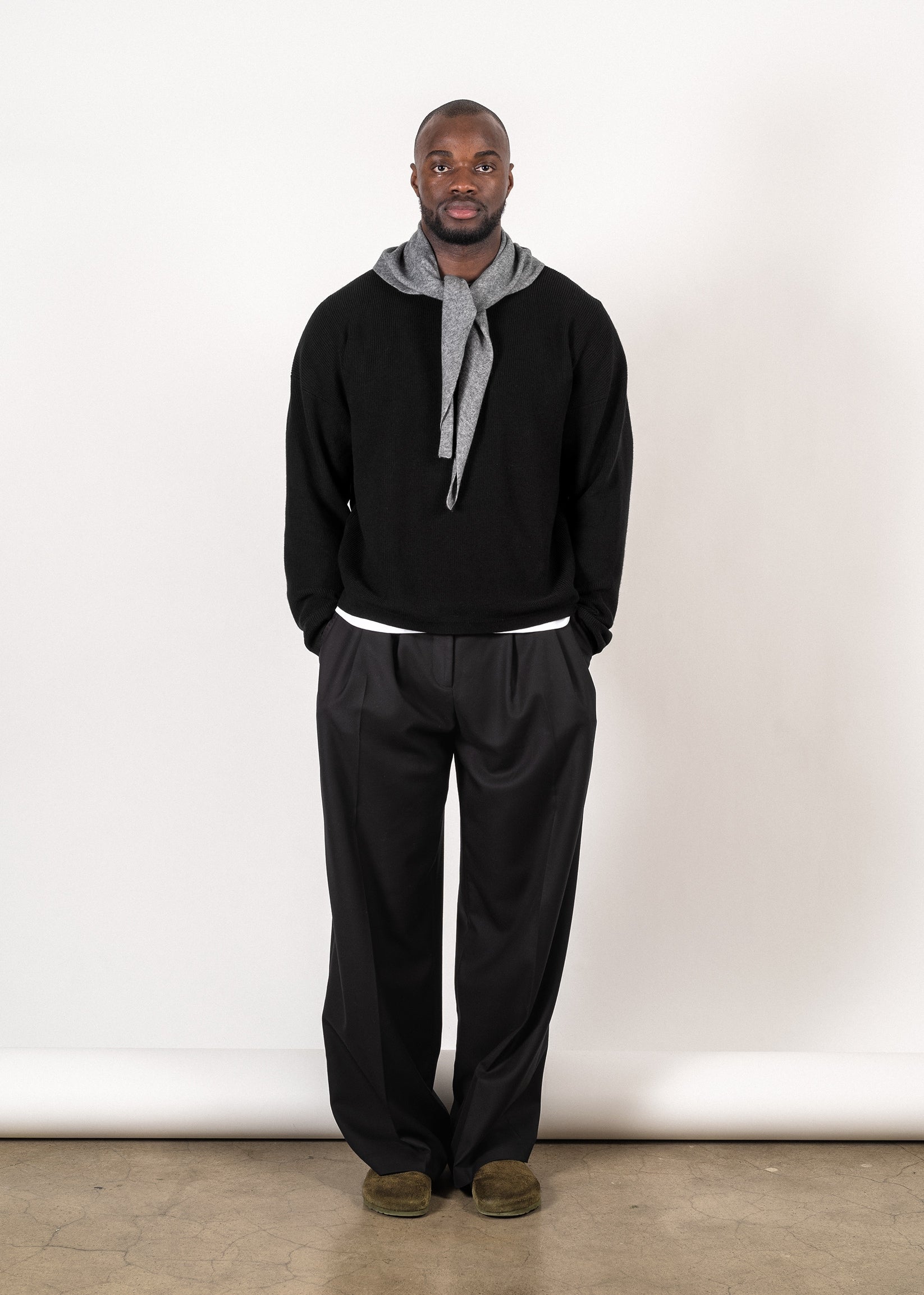 Yacaia Y-0022 Triangle Merino/Cashmere Scarf - Grey | Headwear