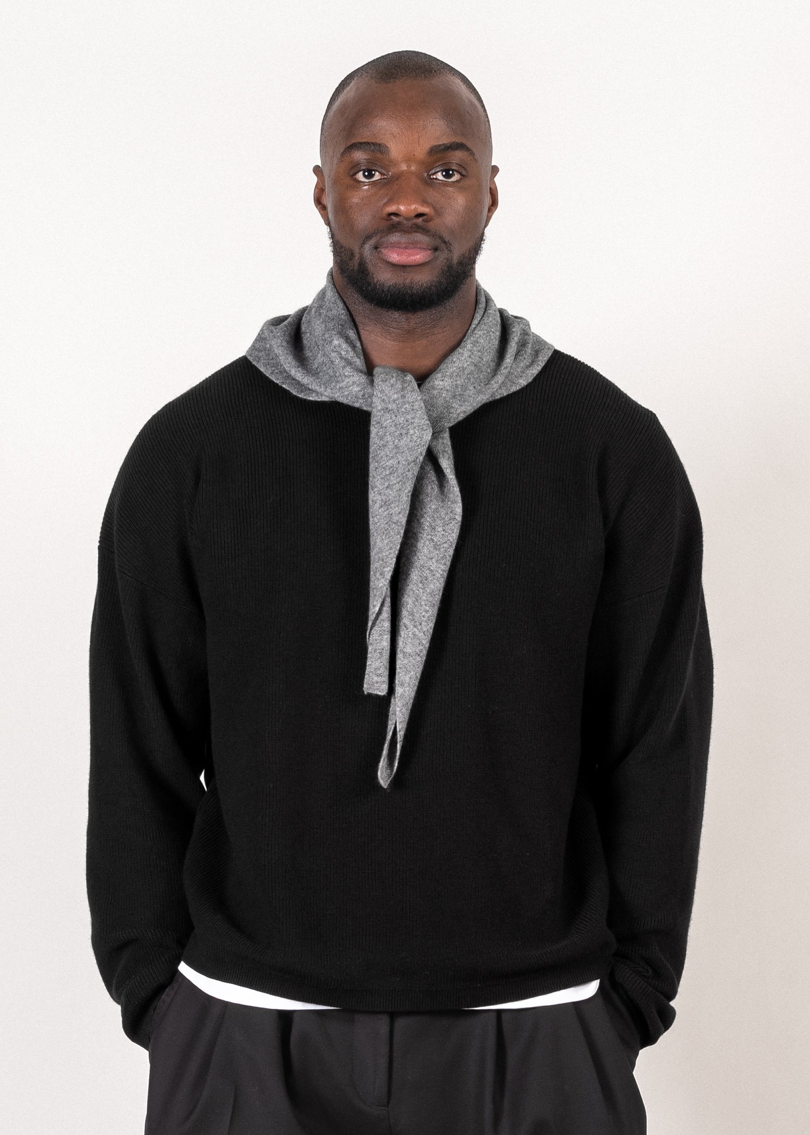 Yacaia Y-0022 Triangle Merino/Cashmere Scarf - Grey | Headwear