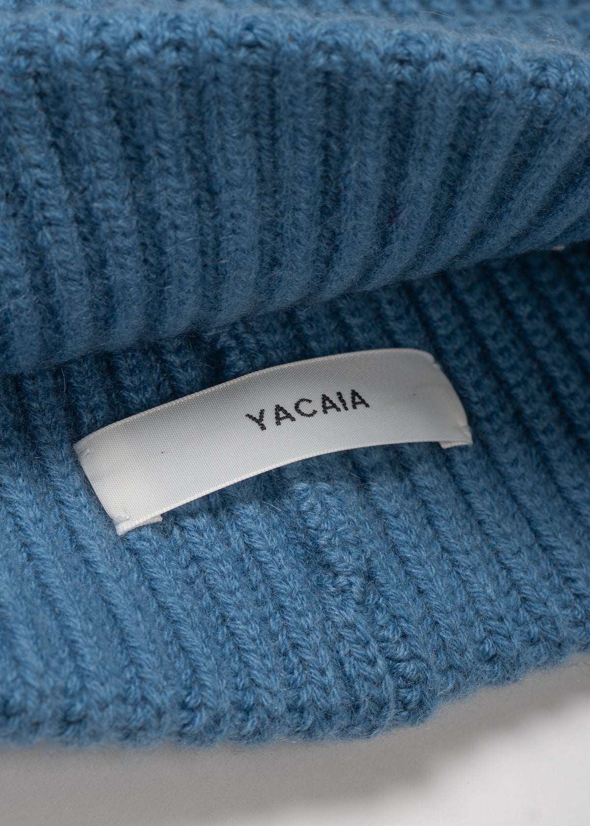 Y-0004 Merino/Cashmere Beanie - Slate , Yacaia_Y-0004_Slate_Flatlay_Label