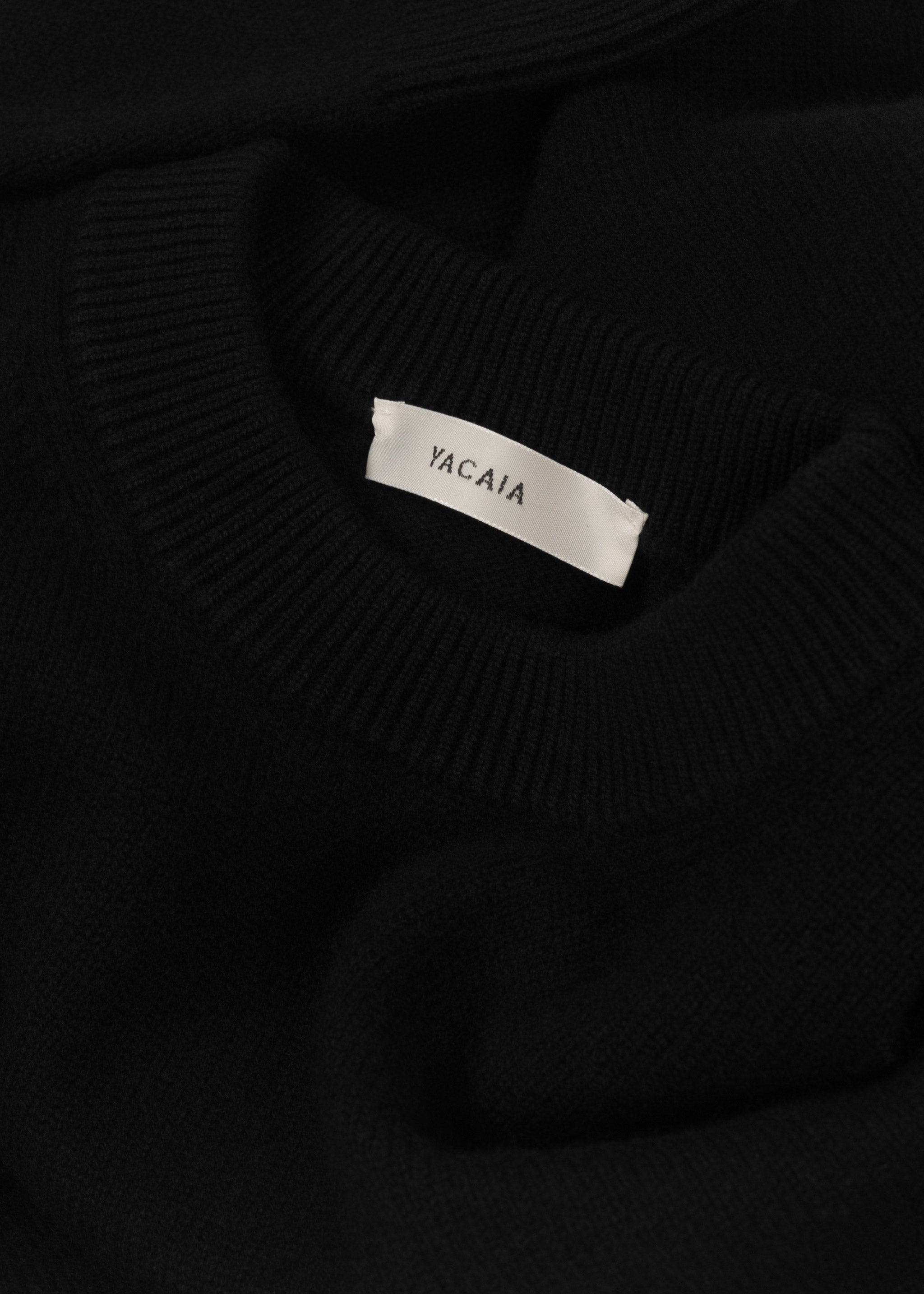 Yacaia Y-0008 Oversized Cashmere Blend Sweater - Black