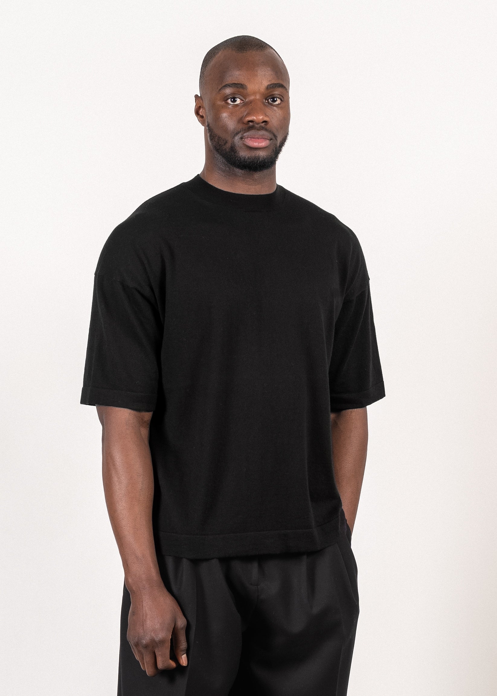 Supima®/cashmere oversized t-shirt in black — Y-0023 | YACAIA