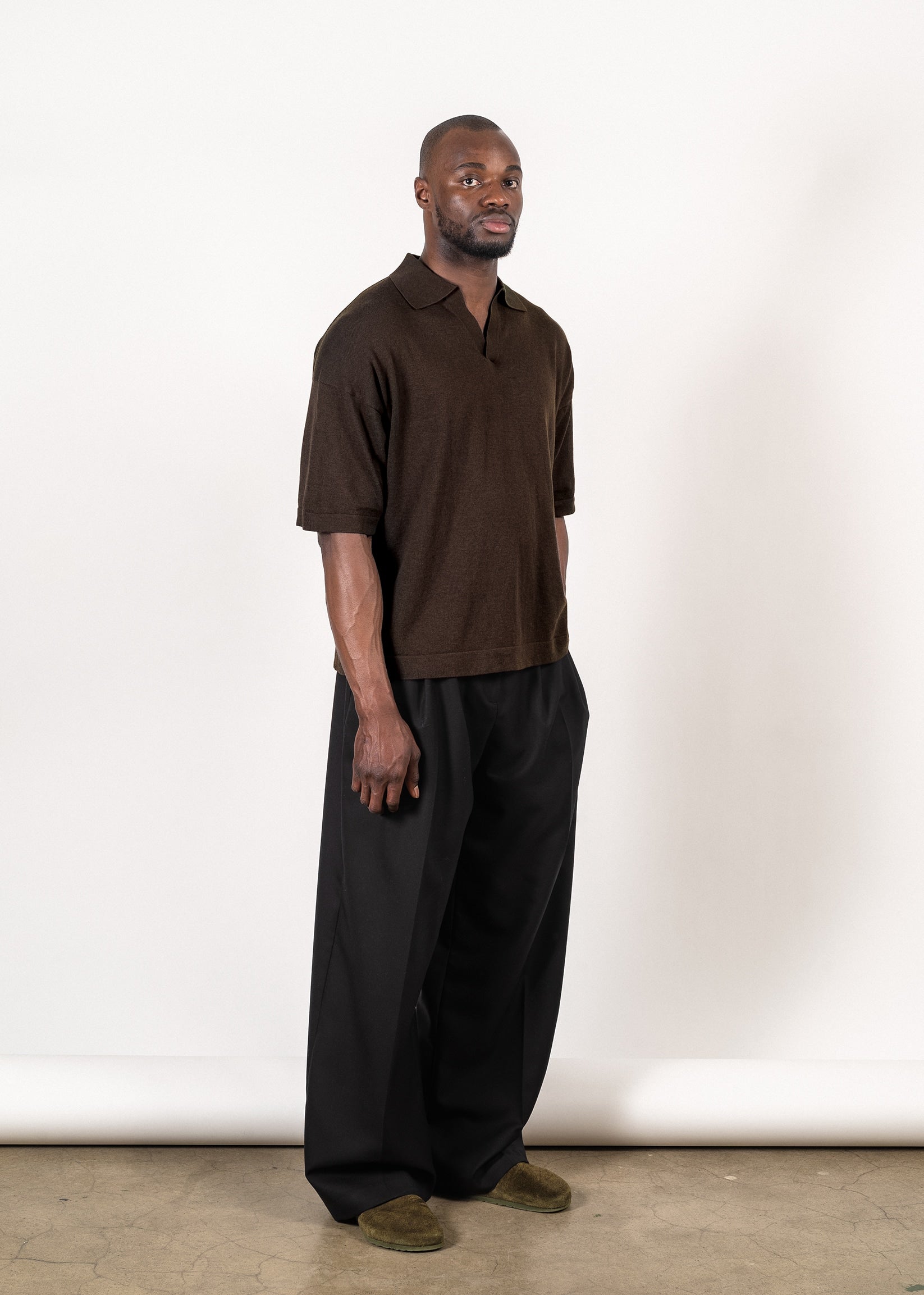 Supima®/cashmere open-collar polo in dark brown — Y-0018 | YACAIA