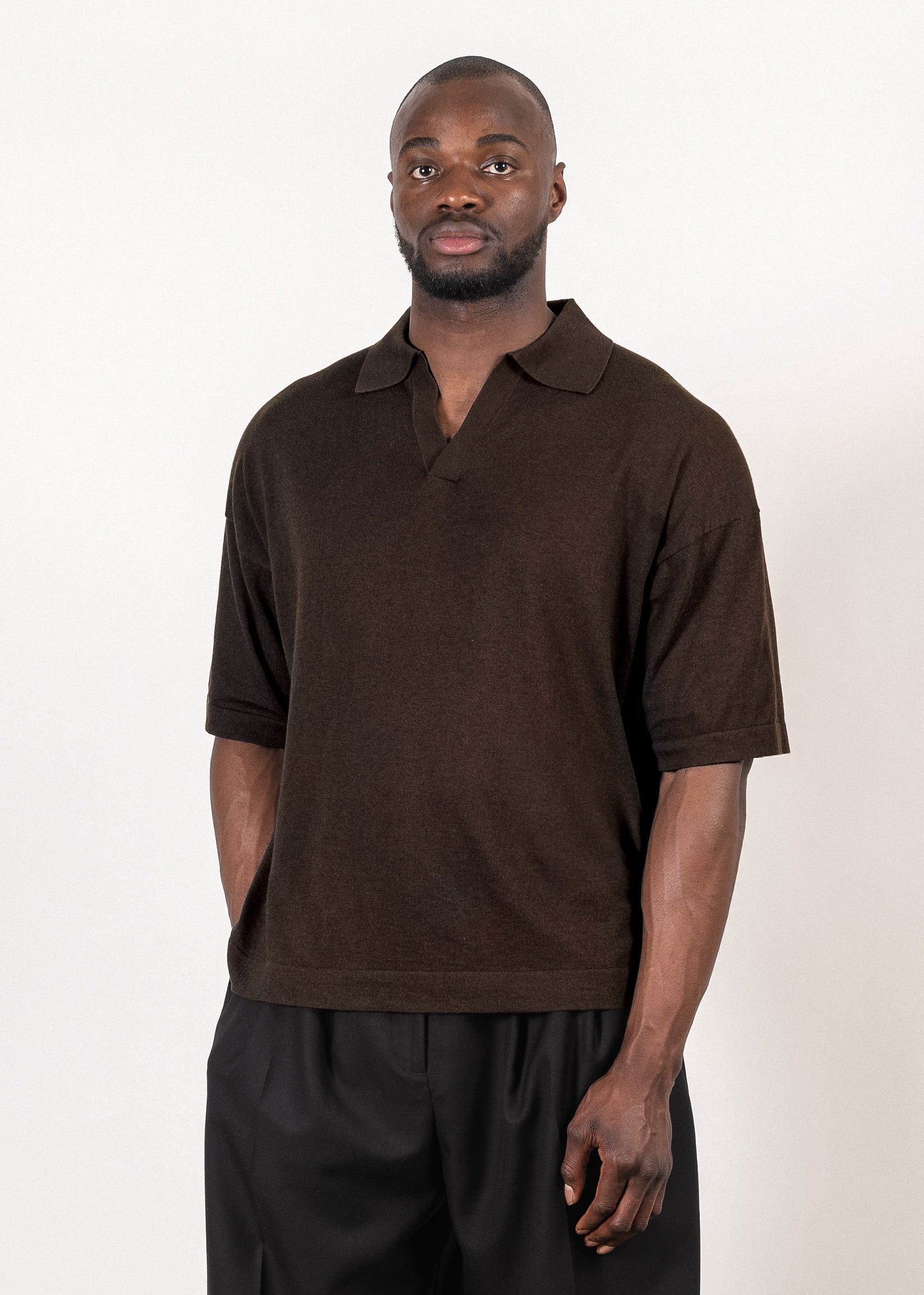 Supima®/cashmere open-collar polo in dark brown — Y-0018 | YACAIA