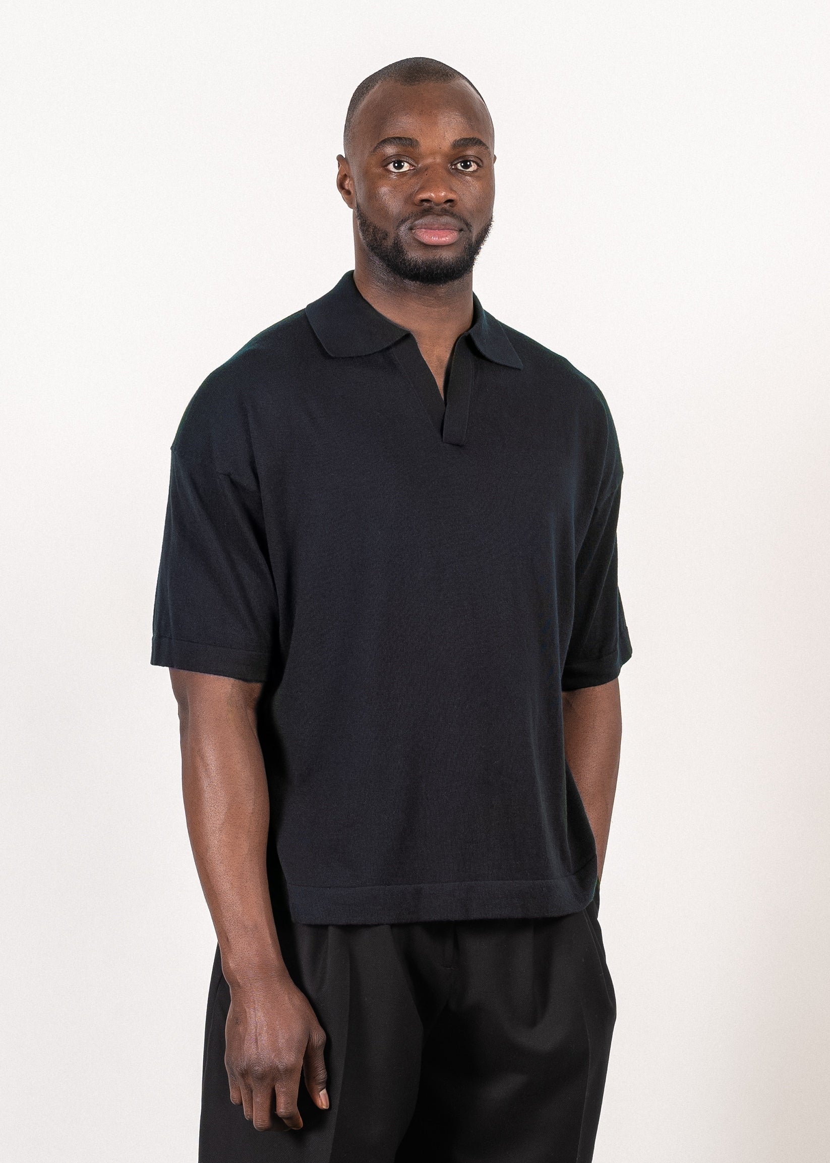 Supima®/cashmere open-collar polo in navy — Y-0018 | YACAIA