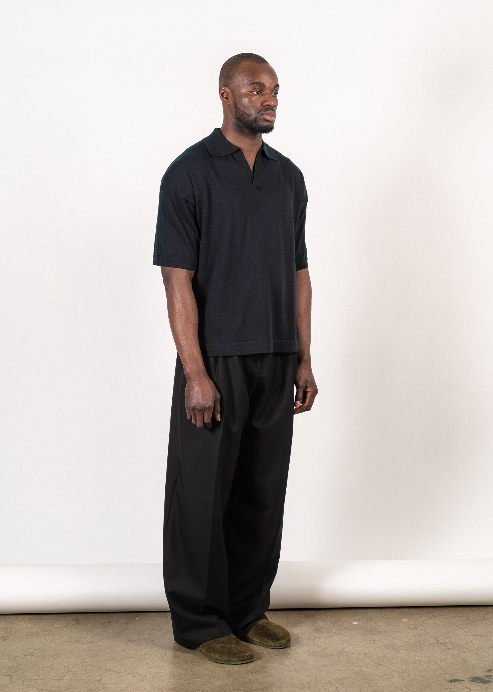 Supima®/cashmere open-collar polo in navy — Y-0018 | YACAIA