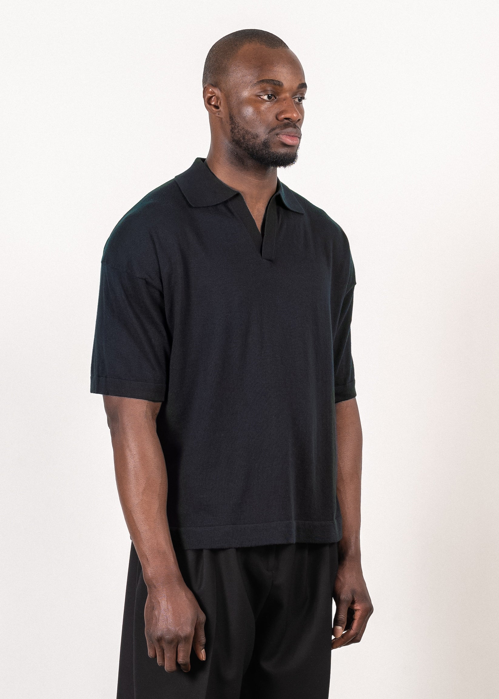 Supima®/cashmere open-collar polo in navy — Y-0018 | YACAIA
