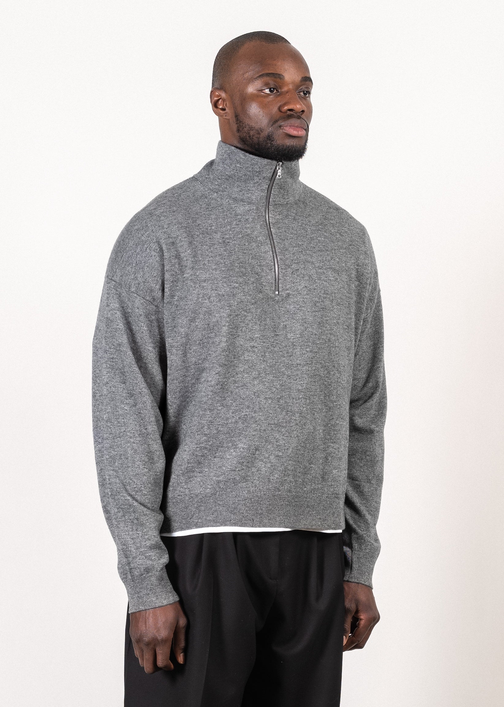 Merino/cashmere half-zip sweater in grey — Y-0019 | YACAIA