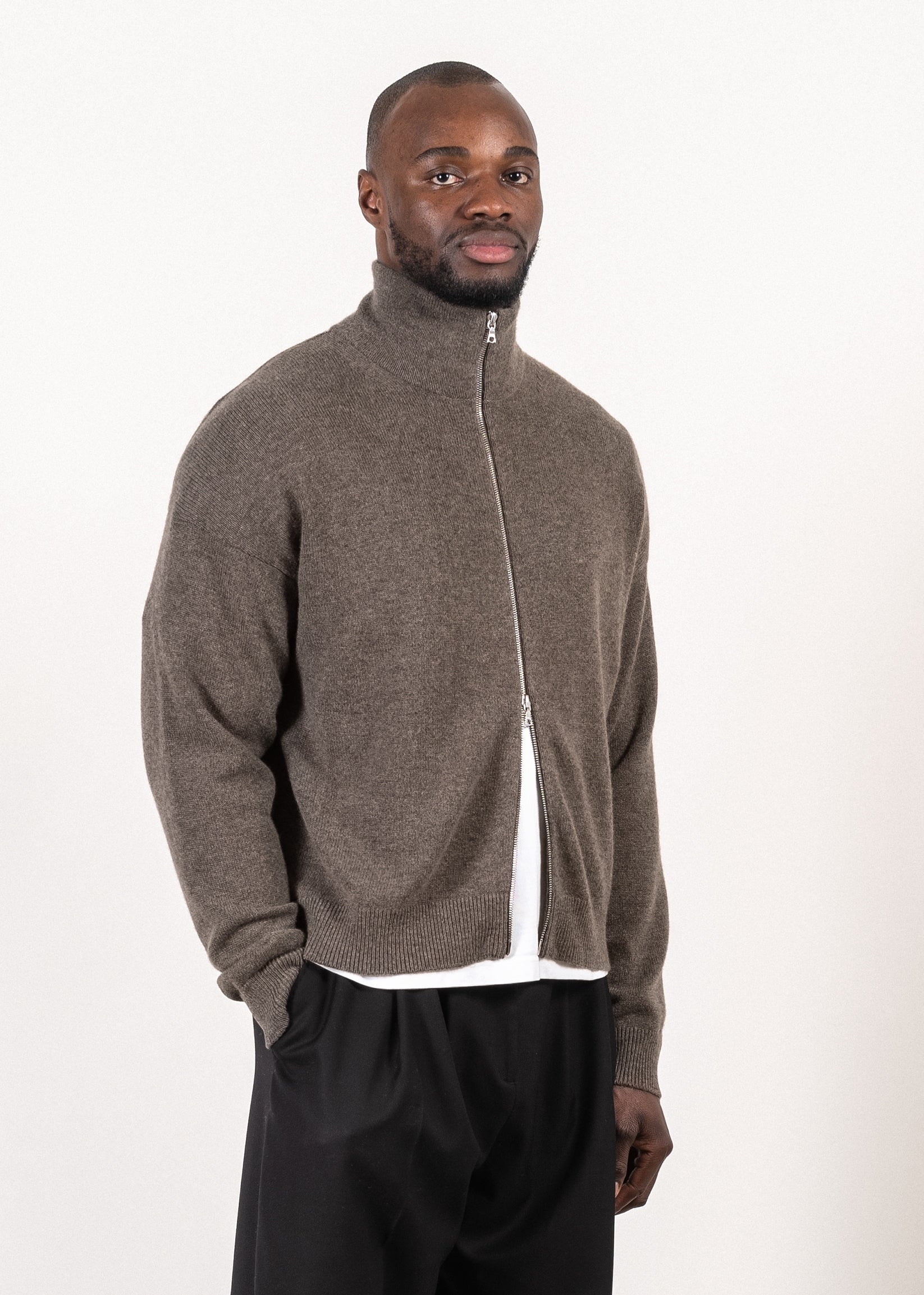 Yacaia Y-0020 Oversized Full-Zip Merino/Cashmere Sweater - Dark Brown | Knitwear