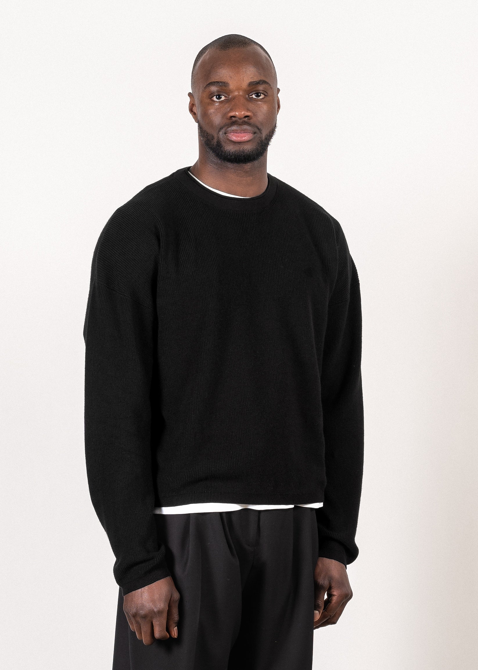 Yacaia Y-0021 Oversized Ribbed Supima®/Cashmere Sweater - Black | Knitwear