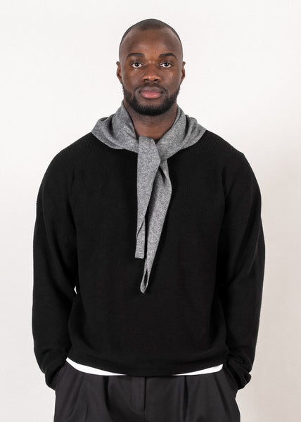 Merino/cashmere triangle scarf in grey — Y-0022 | YACAIA