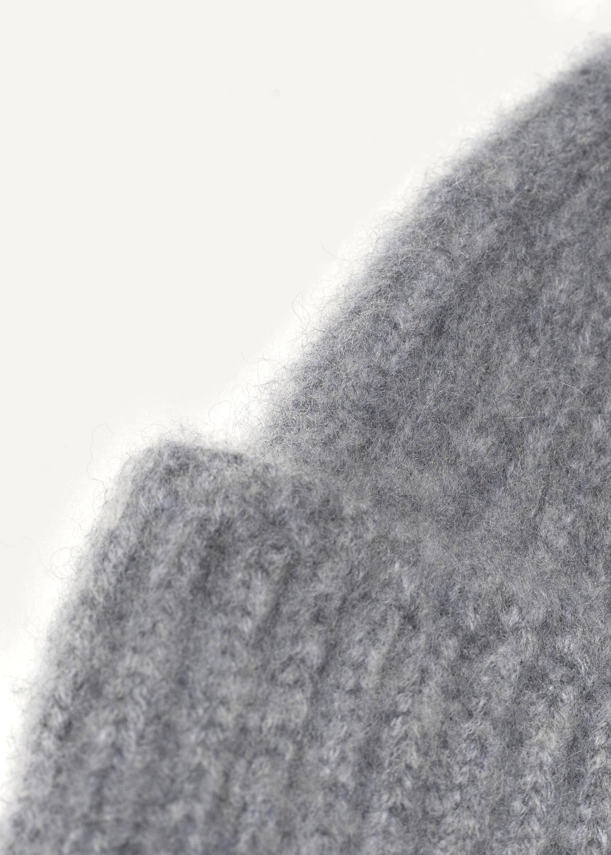 Y-0005 Brushed Cashmere Beanie - Grey , Yacaia_Y-0006_Cloud_Flatlay_01