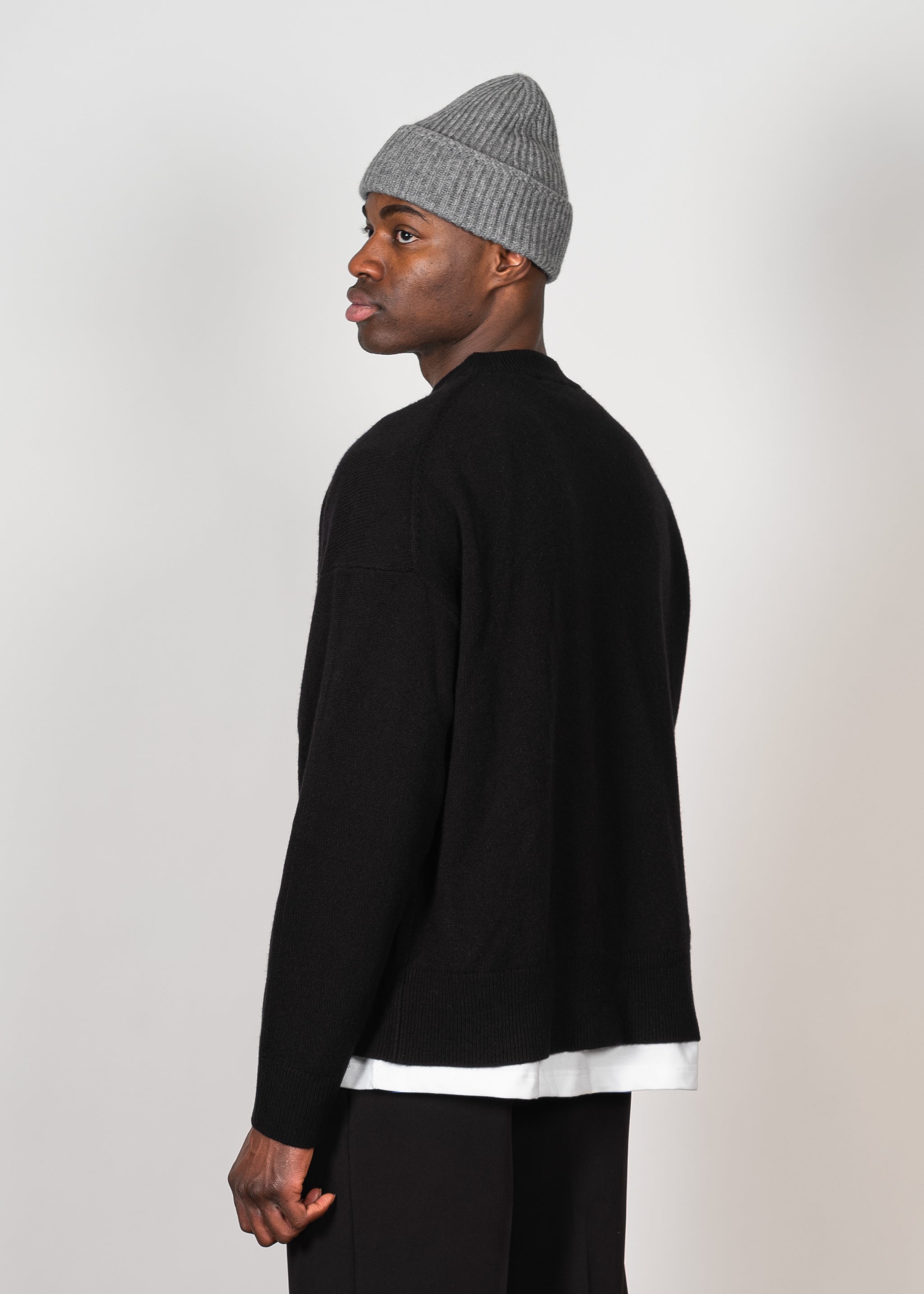 Yacaia Y-0008 Oversized Cashmere Blend Sweater - Black